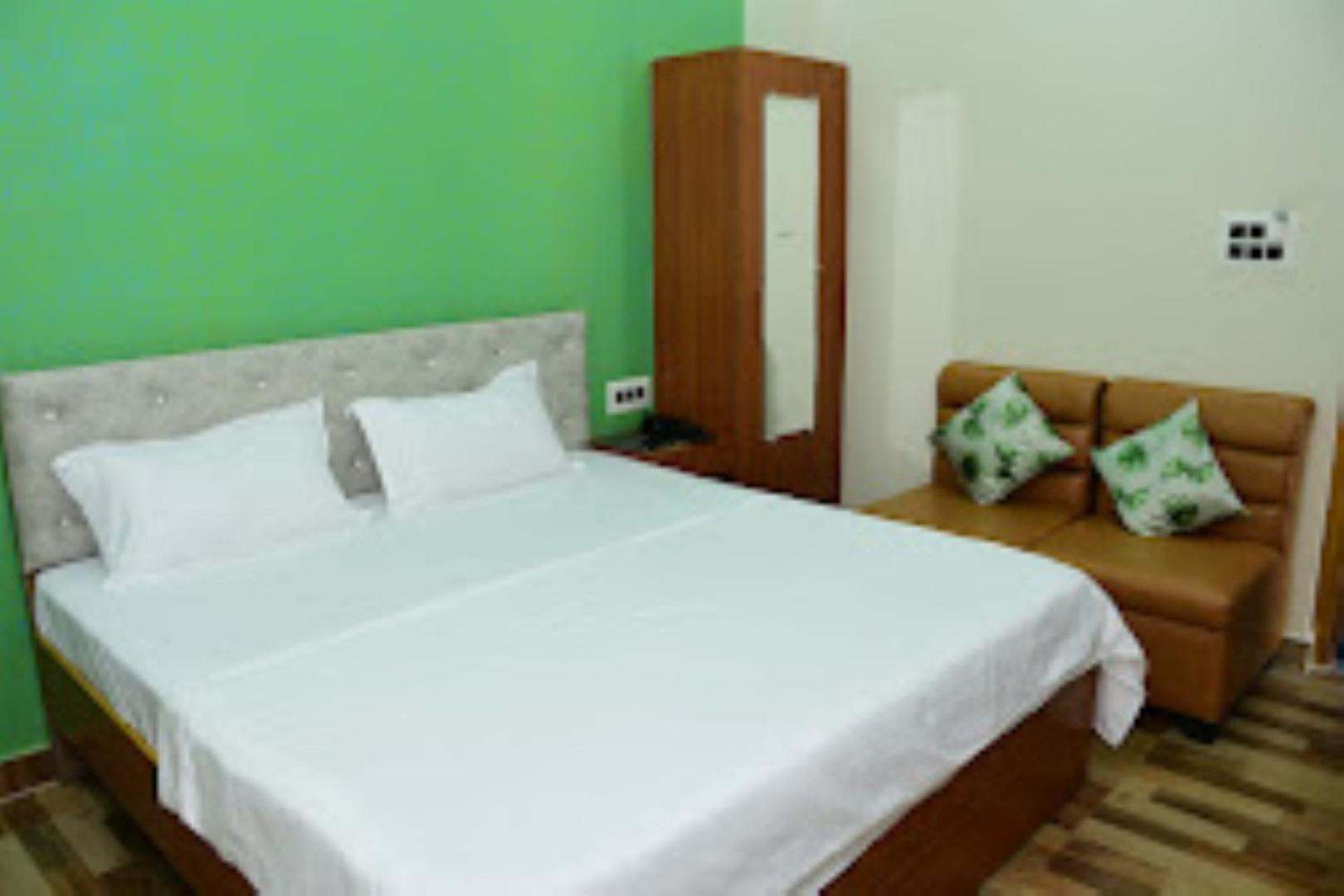 Renu Paradise , Ayodhya Hotel Bagian luar foto