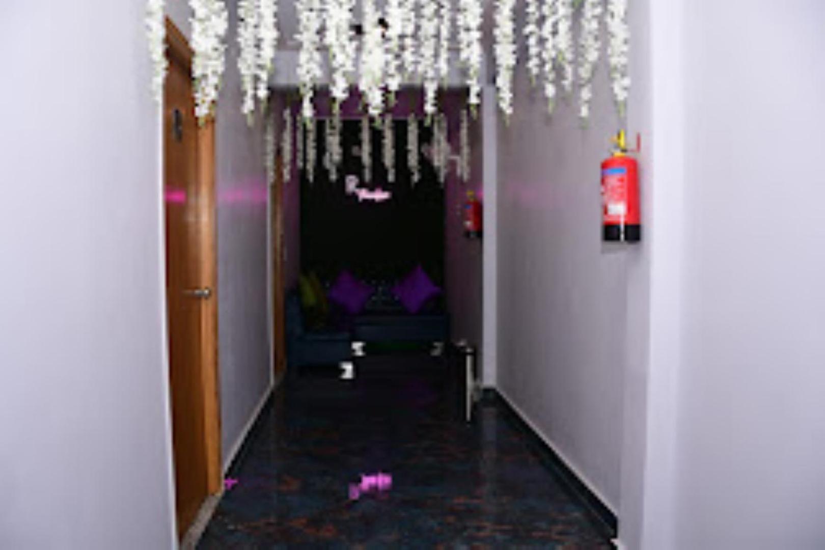 Renu Paradise , Ayodhya Hotel Bagian luar foto